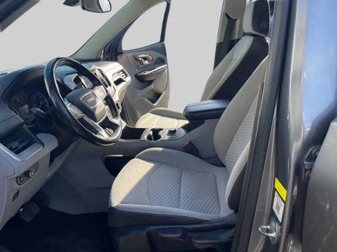 Used 2018 GMC Terrain SLE image 25