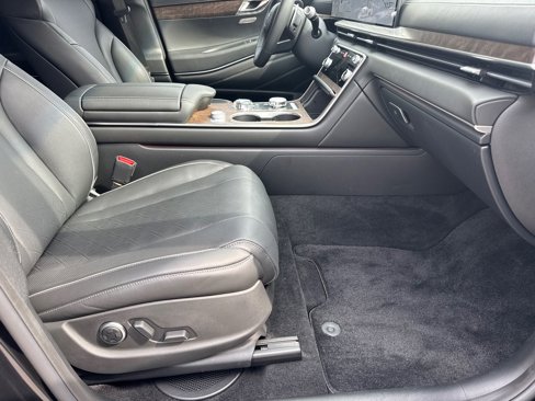 Used 2025 Genesis GV80 2.5T Prestige image 10