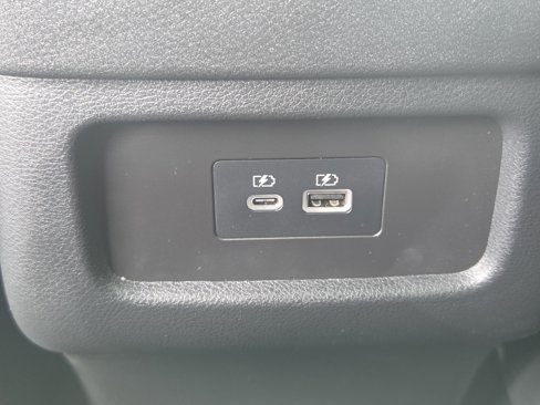 Used 2025 Nissan Pathfinder S image 25