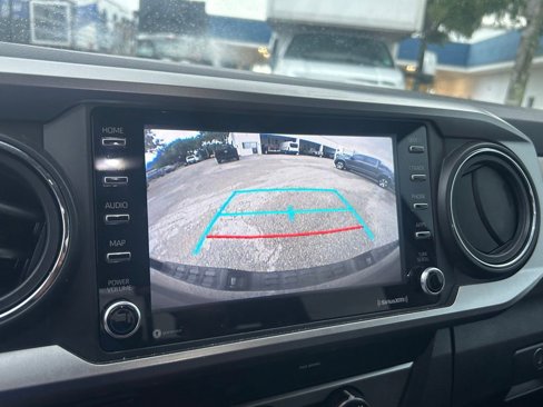 Used 2022 Toyota Tacoma SR5 image 11
