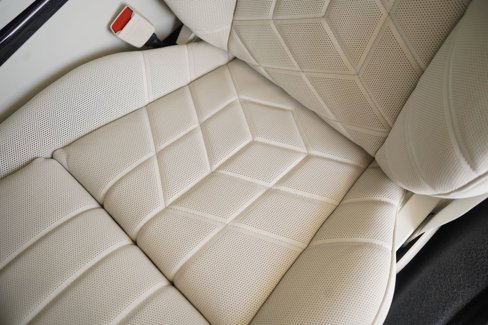 New 2026 BMW 740i w/ Premium Package image 12