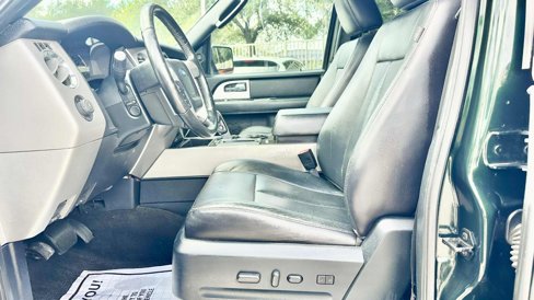 Used 2016 Ford Expedition Limited image 9