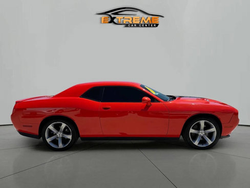 Used 2017 Dodge Challenger SXT w/ Super Sport Group (SS/T) image 8
