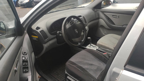 Used 2010 Hyundai Elantra GLS image 4