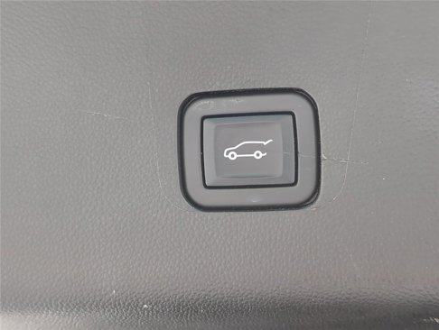 Certified 2023 Chevrolet Traverse Premier w/ Redline Edition image 31