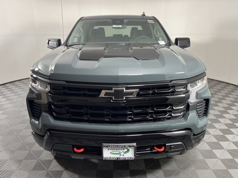 New 2026 Chevrolet Silverado 1500 LT Trail Boss w/ LPO, Dark Essentials Package image 3