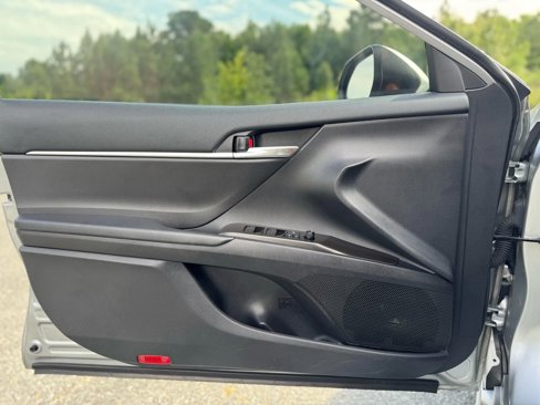 Used 2021 Toyota Camry SE image 20