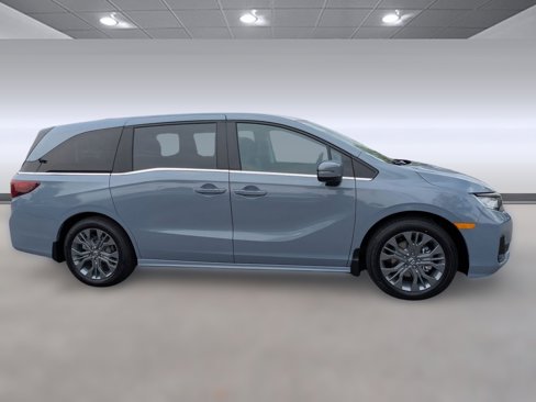 New 2026 Honda Odyssey Touring image 8