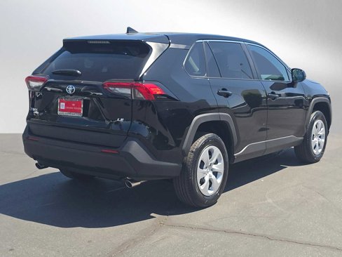Certified 2025 Toyota RAV4 LE image 7