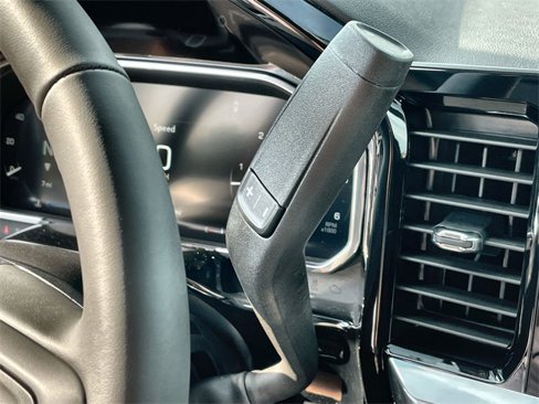 New 2026 GMC Sierra 2500 SLT w/ SLT Convenience Package image 16