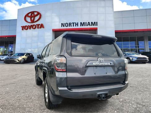Used 2019 Toyota 4Runner SR5 Premium image 3