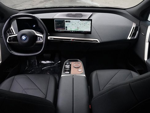 Used 2024 BMW iX xDrive50 w/ Premium Package image 69