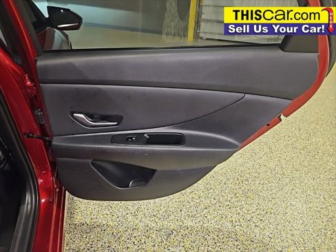 Used 2024 Hyundai Elantra Limited image 27
