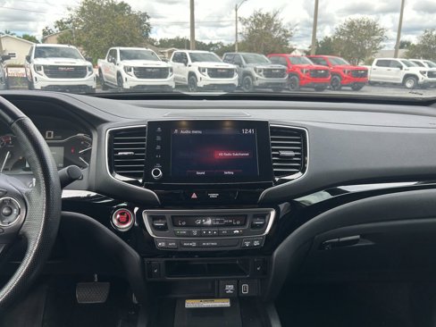 Used 2022 Honda Ridgeline Black Edition image 12