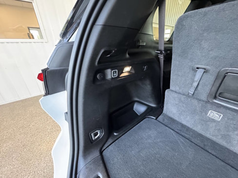 Used 2024 Jeep Grand Cherokee L Limited w/ Luxury Tech Group II image 30