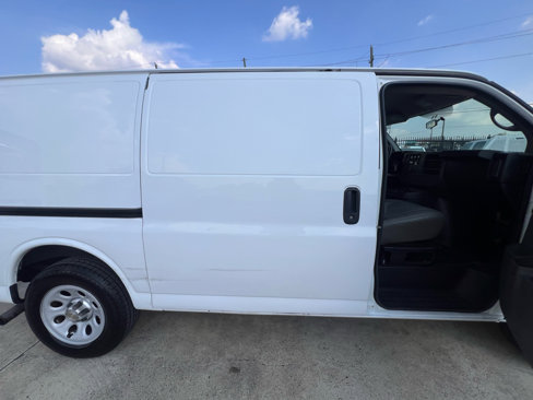 Used 2012 Chevrolet Express 1500 w/ Power Package image 26