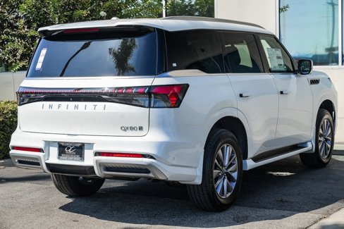 New 2026 INFINITI QX80 Pure image 6