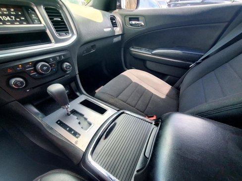 Used 2014 Dodge Charger SE image 15