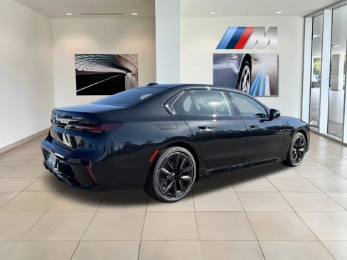 New 2026 BMW i7 xDrive60 w/ Executive Package image 5