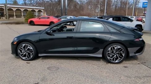 Used 2024 Hyundai Ioniq 6 SEL image 5