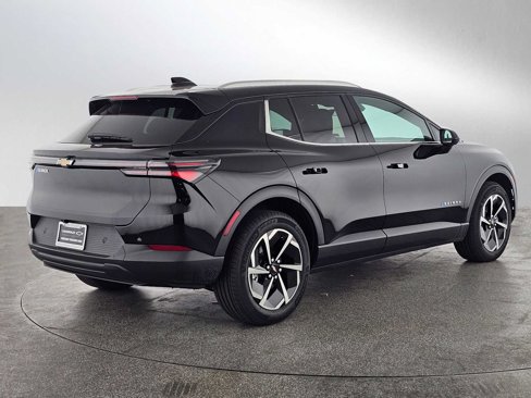 New 2026 Chevrolet Equinox EV LT image 3