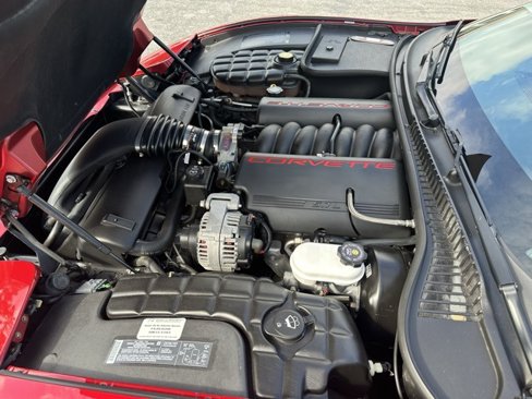 Used 2004 Chevrolet Corvette Convertible w/ Preferred Equipment Group image 10