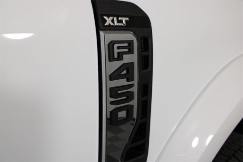Used 2025 Ford F450 XLT w/ FX4 Off-Road Package image 11