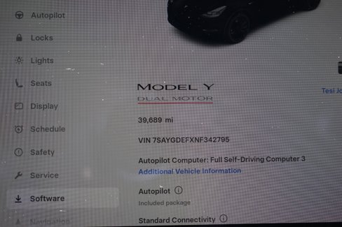 Used 2022 Tesla Model Y Performance image 13
