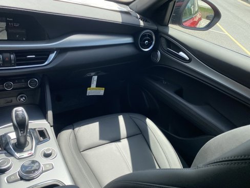 New 2025 Alfa Romeo Stelvio Sprint image 46