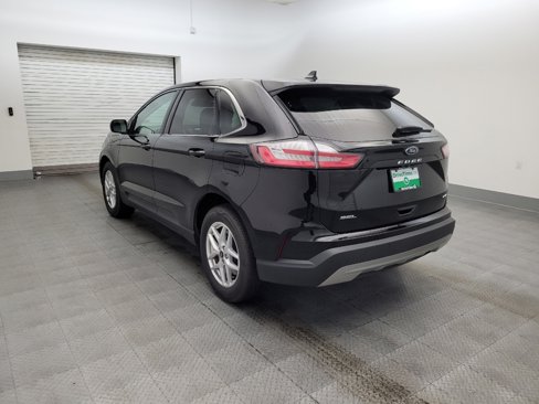 Used 2024 Ford Edge SEL image 5