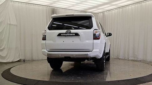 Certified 2024 Toyota 4Runner TRD Off-Road Premium image 8