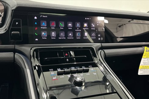 New 2024 Porsche Panamera 4 image 30