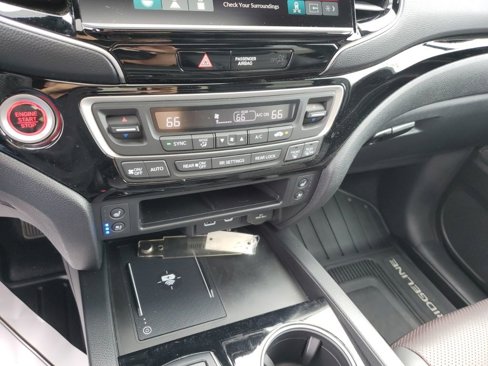Certified 2025 Honda Ridgeline Black Edition image 21