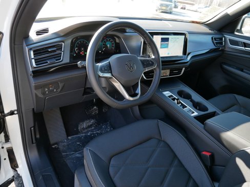 New 2025 Volkswagen Atlas Cross Sport SE image 8
