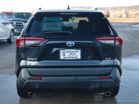 Used 2024 Toyota RAV4 XLE image 4