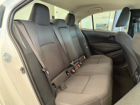Used 2023 Toyota Corolla LE image 23
