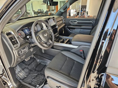 New 2026 RAM 1500 4x4 Crew Cab image 8
