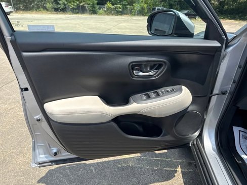 Used 2024 Honda HR-V LX image 9