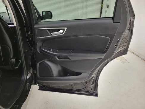 Used 2024 Ford Edge SEL image 37