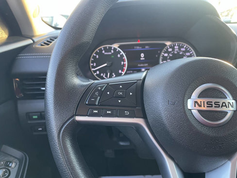 Used 2023 Nissan Sentra SV image 25
