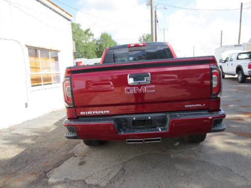 Used 2017 GMC Sierra 1500 Denali w/ Denali Ultimate Package image 5