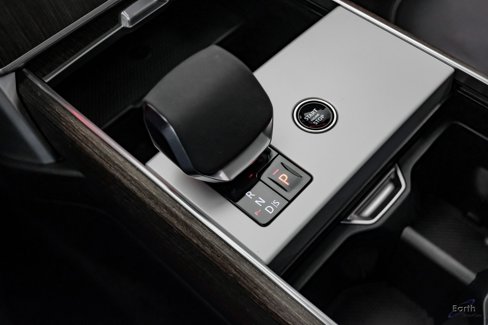 Used 2024 Land Rover Range Rover SE image 49