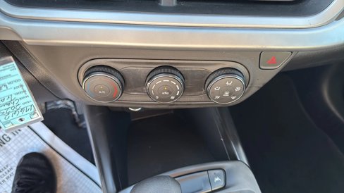 Used 2025 Chevrolet Trax LS image 18