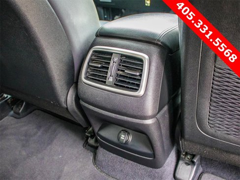 Used 2017 Kia Sorento L image 21