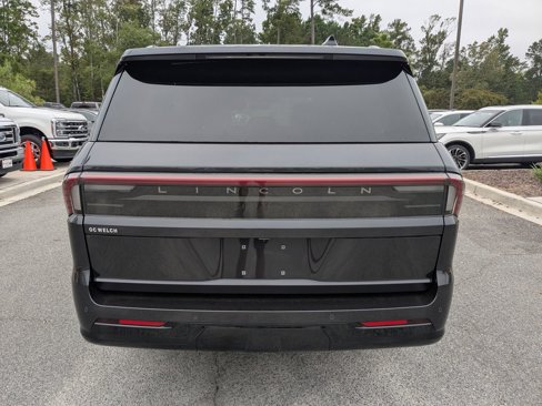 New 2025 Lincoln Navigator L Reserve w/ Jet Appearance Package image 5