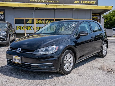 Used 2021 Volkswagen Golf 4-Door image 10
