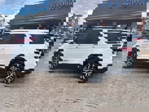 Certified 2023 Ford Explorer ST-Line w/ Class IV Trailer Tow Package image 3