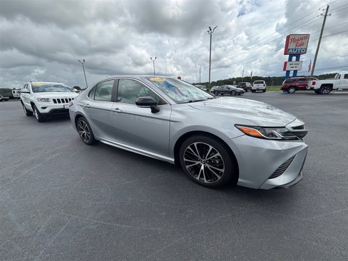 Used 2018 Toyota Camry image 8