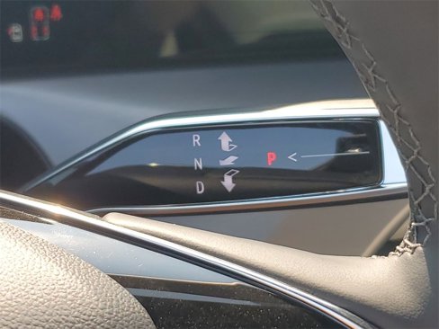 New 2026 Cadillac Vistiq Sport image 16