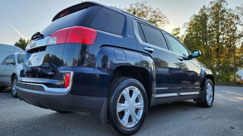Used 2017 GMC Terrain SLT w/ Open Road Package image 14